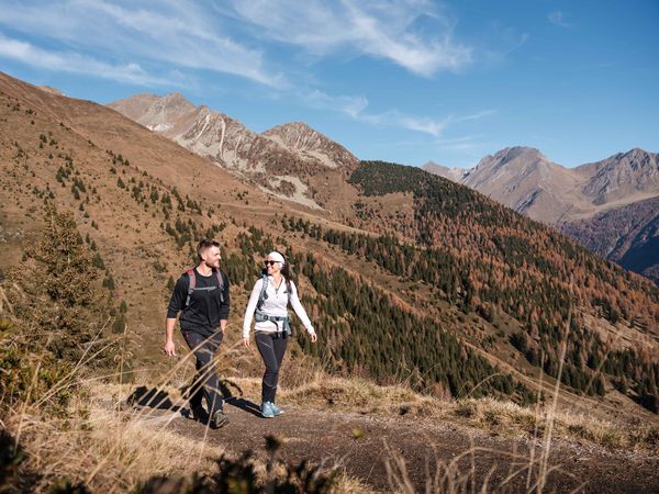 7 Tage Herbsturlaub in Südtirol – Wandern & Genießen im Valserhof Halbpension Plus Aktivurlaub online kaufen 7 Tage Herbsturlaub in Südtirol – Wandern & Genießen im Valserhof Halbpension Plus Aktivurlaub online kaufen