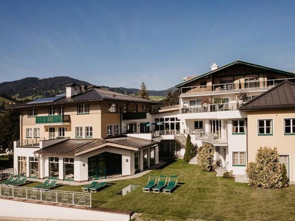 Aktivurlaub Skifahren & Winterwandern im Salzburger Land | 7 Nächte in Wagrain Frühstück Aktivurlaub online kaufen Aktivurlaub Skifahren & Winterwandern im Salzburger Land | 7 Nächte in Wagrain Frühstück Aktivurlaub online kaufen