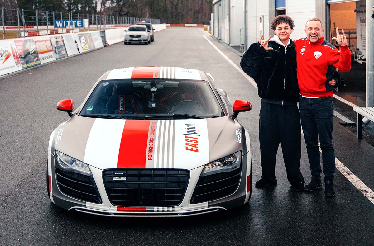 Audi R8 selber fahren ab 14 Jahre (5 Rd.) in Schönwald,Templin,Oberlungwitz,Schipkau Klettwitz,Oschersleben Audi mieten online kaufen Audi R8 selber fahren ab 14 Jahre (5 Rd.) in Schönwald,Templin,Oberlungwitz,Schipkau Klettwitz,Oschersleben Audi mieten online kaufen