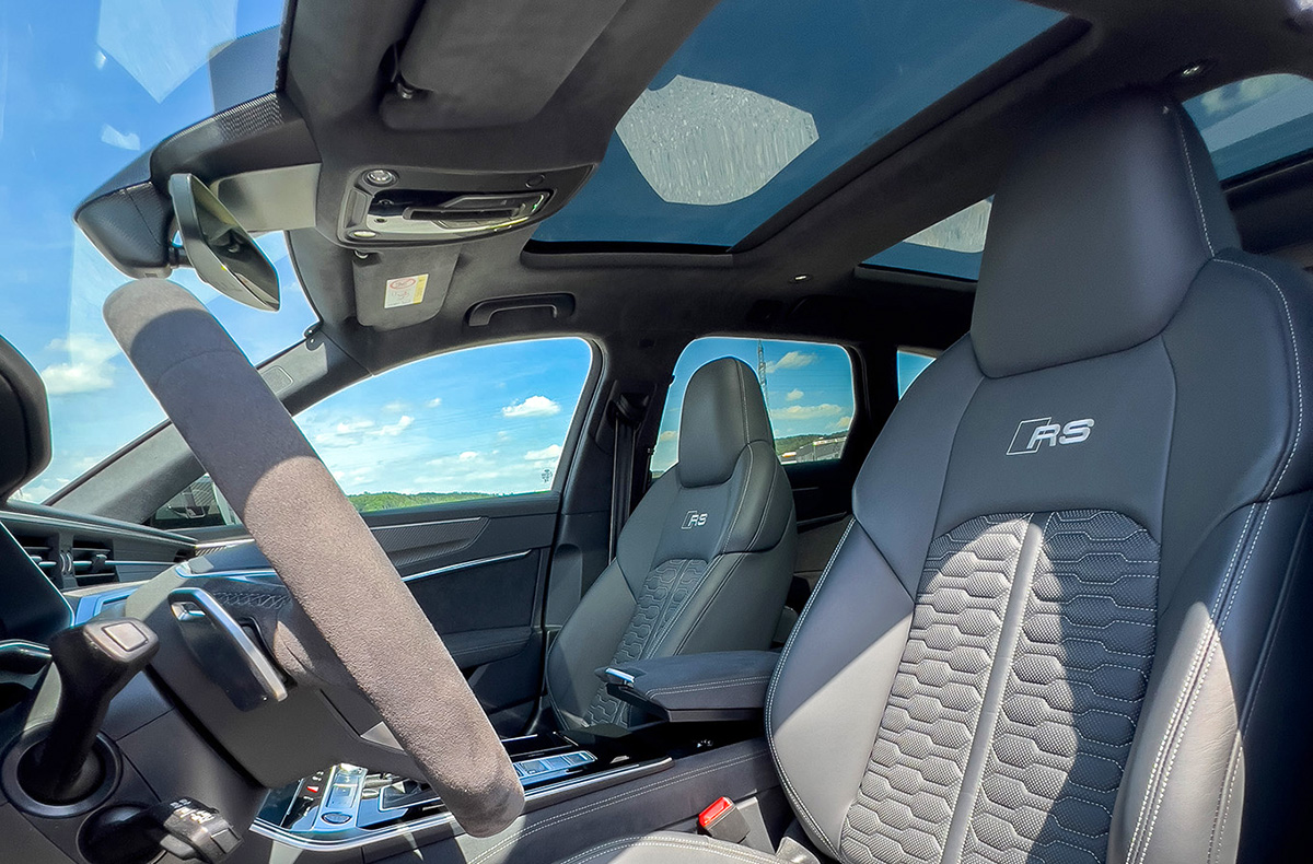 Audi RS6 fahren Gleisdorf - Erlebe pure Kraft im Audi RS6! Audi mieten online kaufen