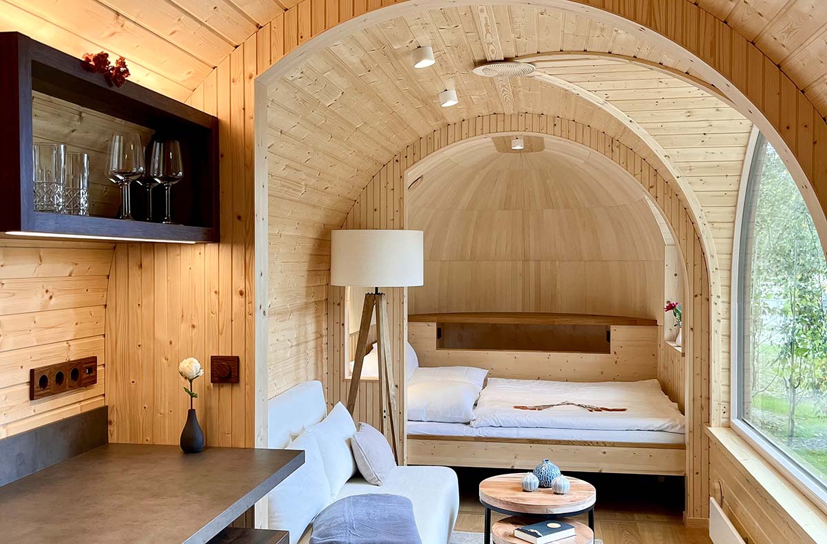 Außergewöhnlich Übernachten im Holz Iglu Oranienburg für 2 (1 Nacht) Außergewöhnliche Übernachtung online kaufen