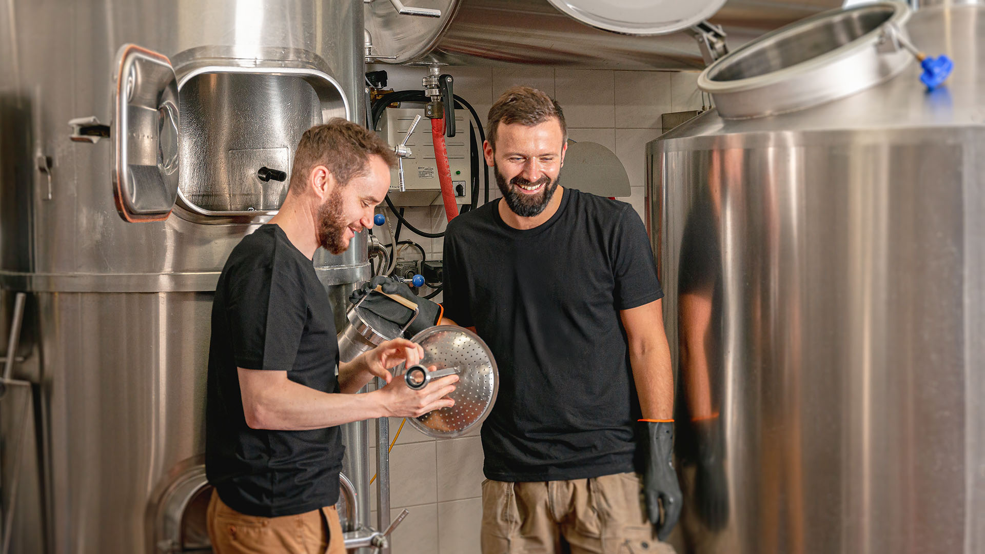 Brauereibesichtigung und Craft Beer Tasting Berlin - Craft Bier erleben hinter Berlins Kesseln Bier-Tastings online kaufen Brauereibesichtigung und Craft Beer Tasting Berlin - Craft Bier erleben hinter Berlins Kesseln Bier-Tastings online kaufen