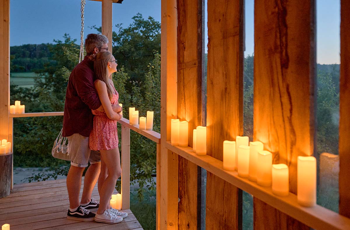 Candle-Light Übernachtung im Chalet in Unterfranken für 2 (1 Nacht) in Rauhenebrach Außergewöhnliche Übernachtung online kaufen