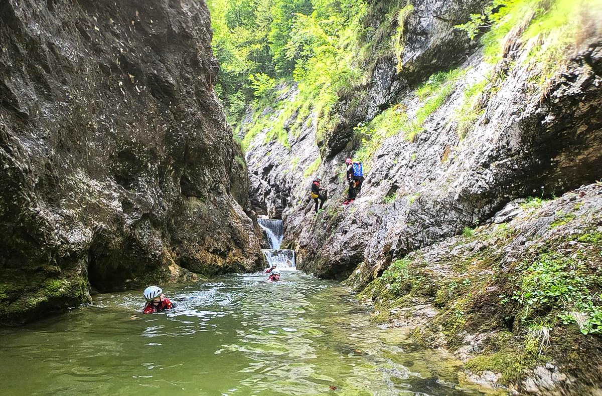 Canyoning Halbtagestour St. Gallen Canyoning online kaufen Canyoning Halbtagestour St. Gallen Canyoning online kaufen