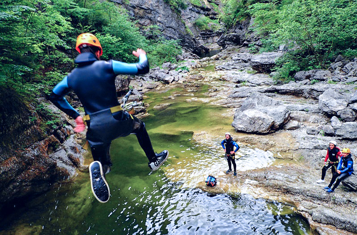 Canyoning im Bluntautal für Fortgeschrittene (5 Std.) in Golling an der Salzach Canyoning online kaufen