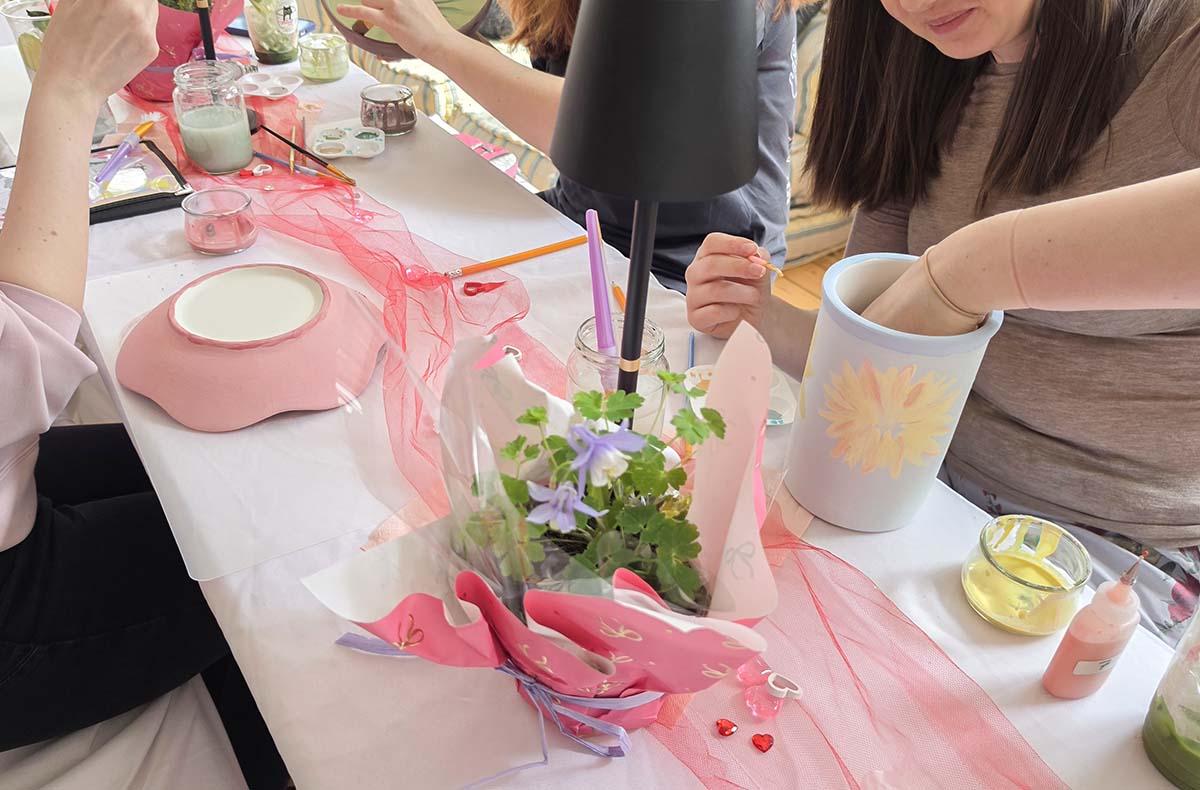 Date & Paint München - Mobiles Keramikdate mit Überraschungsquiz Basteln und Kreativworkshops online kaufen