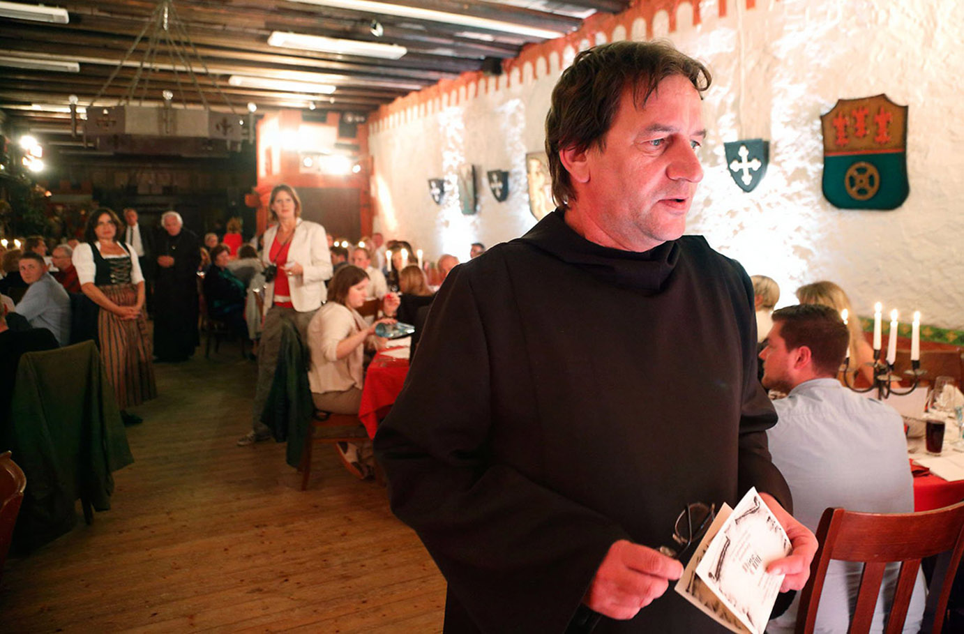 Dine & Crime Würzburg Erlebnisdinner online kaufen