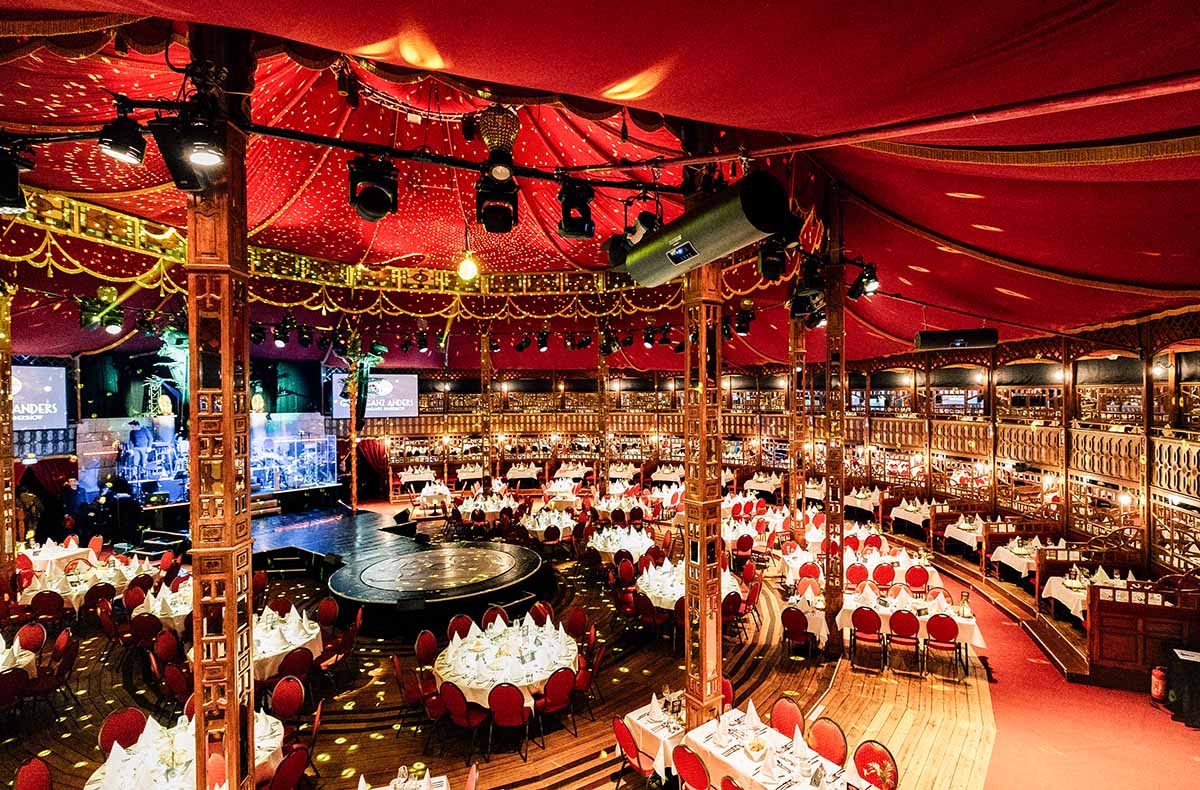 Dinnershow Leipzig (Nov.-Jan., Mi./Do./So., PK 1) - Glanznacht im Spiegelpalast Leipzig Erlebnisdinner Produktbild Dinnershow Leipzig (Nov.-Jan., Mi./Do./So., PK 1) - Glanznacht im Spiegelpalast Leipzig Erlebnisdinner Produktbild