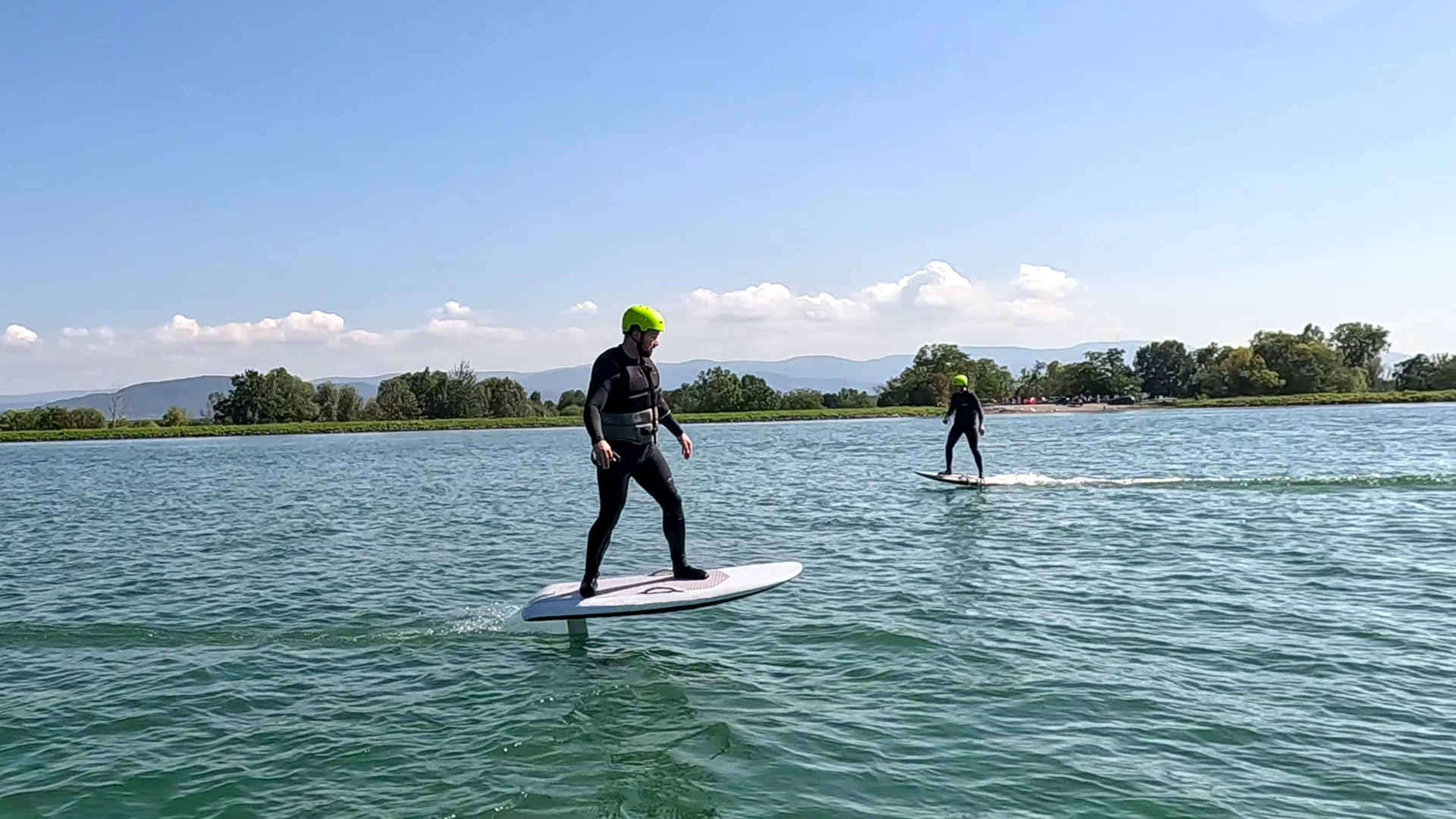 E-Foil Schnupperkurs Lauffen am Neckar - Fliege übers Wasser im E-Foil-Kurs! Sportkurse & -ereignisse online kaufen