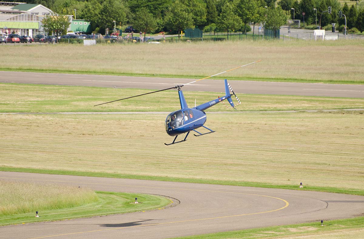 Exklusiver Hubschrauber-Skyline Flug über München in Jesenwang Abenteuer und Action-Erlebnisse online kaufen