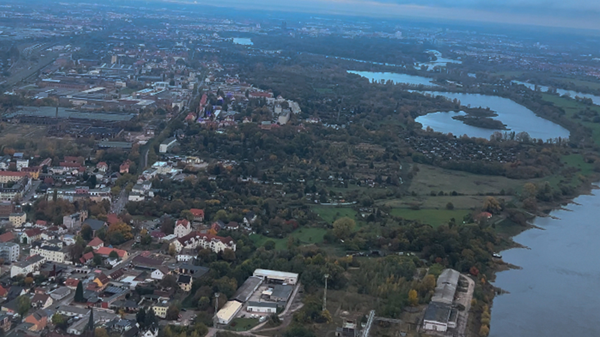 Flugzeug Rundflug Magdeburg (90 Min.) Abenteuer und Action-Erlebnisse online kaufen