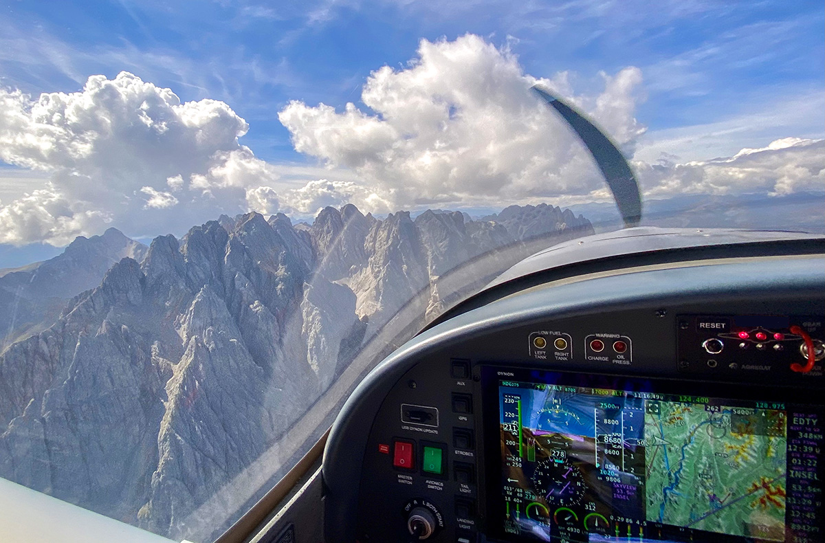 Flugzeug Rundflug Schwäbisch Hall im Cockpit (30 Min.) - Fliege selbstbestimmt über Schwäbisch Hall! Abenteuer und Action-Erlebnisse online kaufen