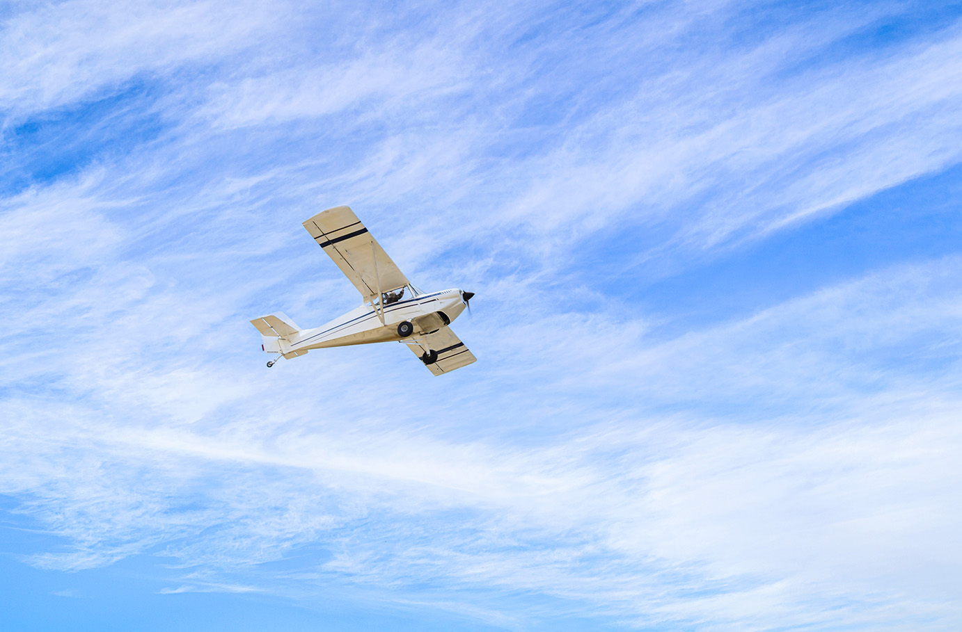 Flugzeug Rundflug Speichersdorf (45 Min. ) Abenteuer und Action-Erlebnisse online kaufen Flugzeug Rundflug Speichersdorf (45 Min. ) Abenteuer und Action-Erlebnisse online kaufen