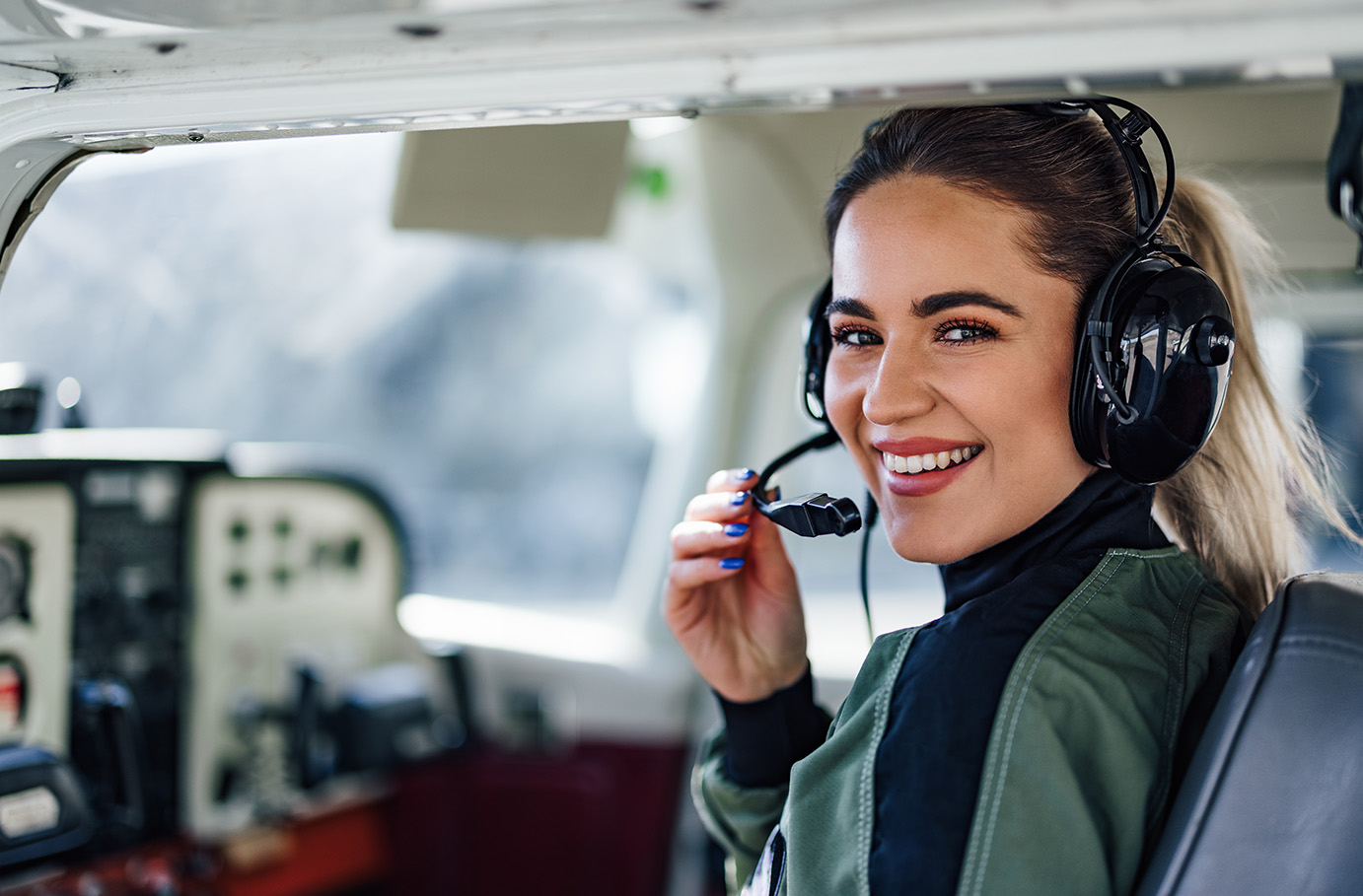 Flugzeug selber fliegen Magdeburg (30 Min.) Abenteuer und Action-Erlebnisse online kaufen