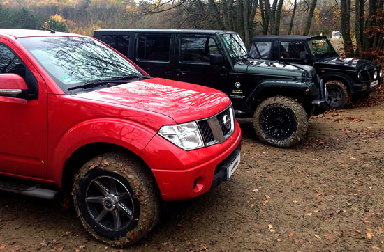 Geländewagen 4x4 Offroad-Coaching am Nürburgring für bis zu 2 Personen - Erfahre die wilde Seite der grünen Hölle! in Müllenbach Fahrspaß & Motorsport online kaufen