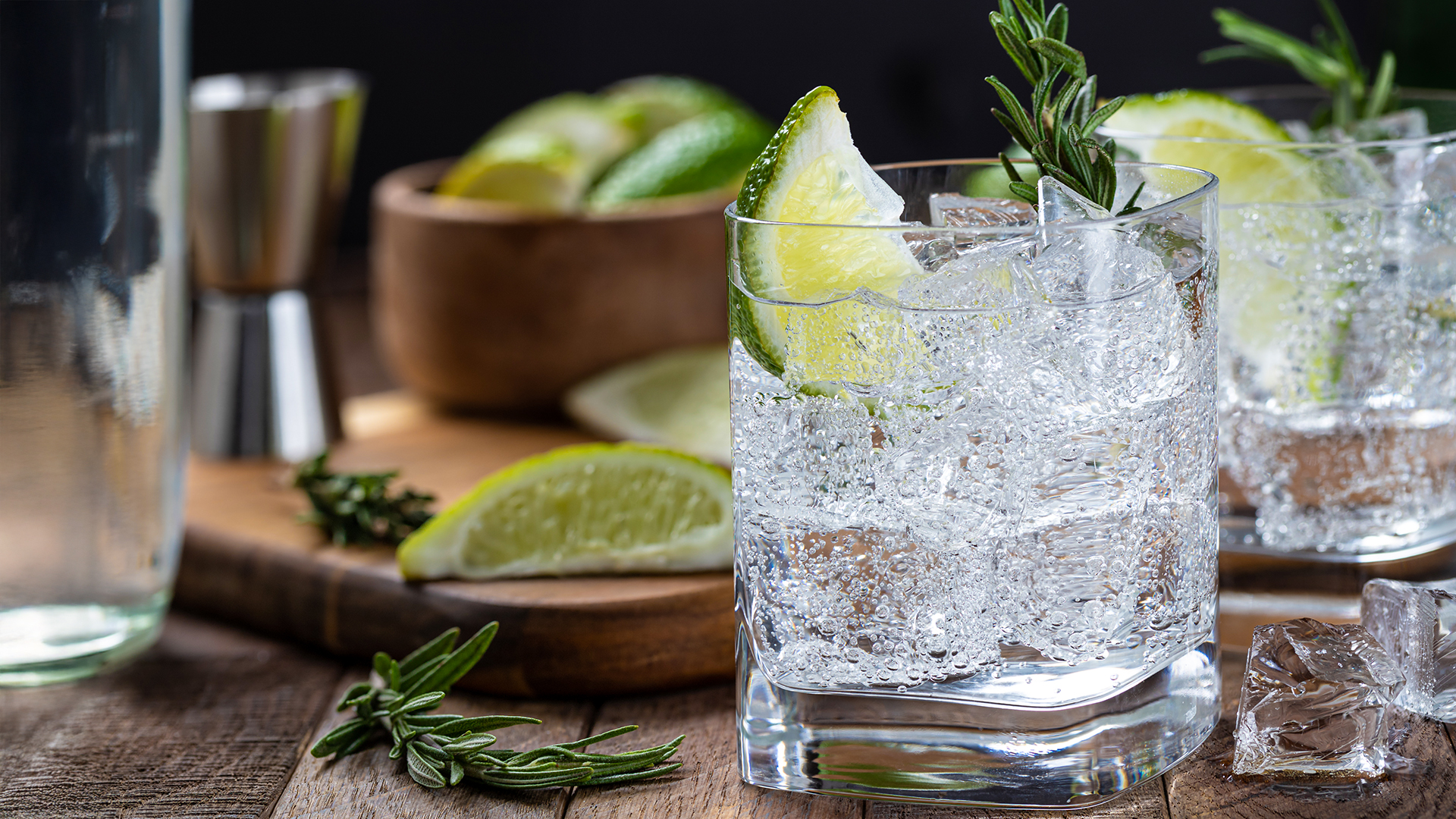 Gin Tasting Frankfurt am Main (8 Premium Gins) - Hochprozentiger Genuss in der Finanzmetropole Gin-Tastings online kaufen