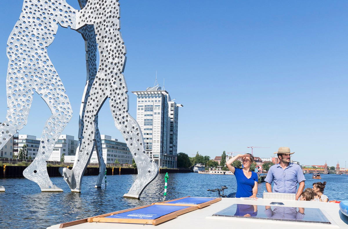 Hausboot-Übernachtung Zeuthen für 5 (4 Nächte) - Erobere die Dahme-Seenplatte auf Hausbooten! Abenteuer und Action-Erlebnisse online kaufen Hausboot-Übernachtung Zeuthen für 5 (4 Nächte) - Erobere die Dahme-Seenplatte auf Hausbooten! Abenteuer und Action-Erlebnisse online kaufen