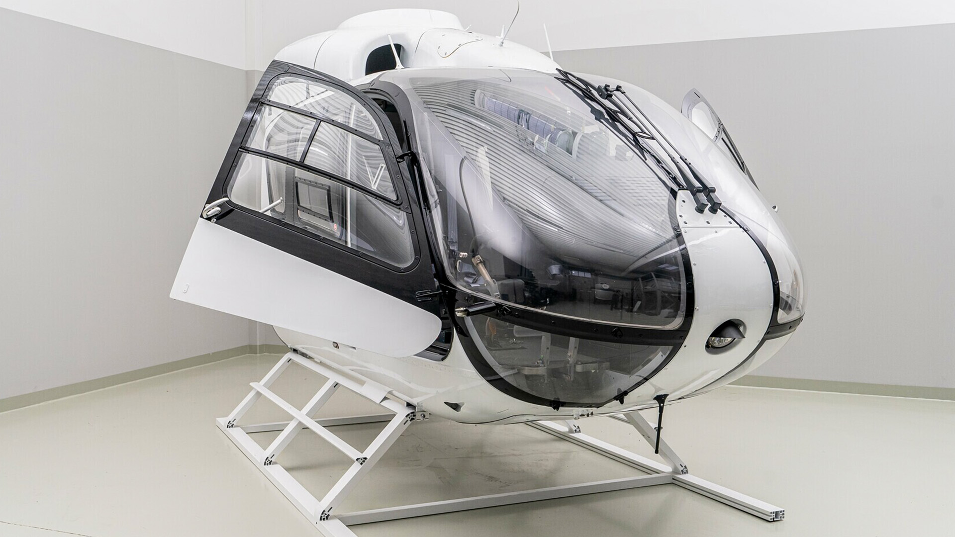 Helikopter Simulator Bornheim (1 Std.) - Helikopter selbst steuern in Bornheim Abenteuer und Action-Erlebnisse online kaufen
