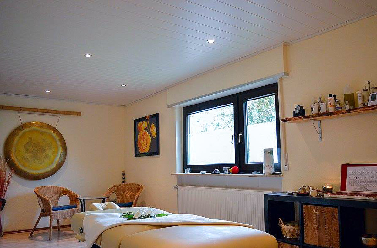 Hot Stone Massage Eppelheim (60 Min.)