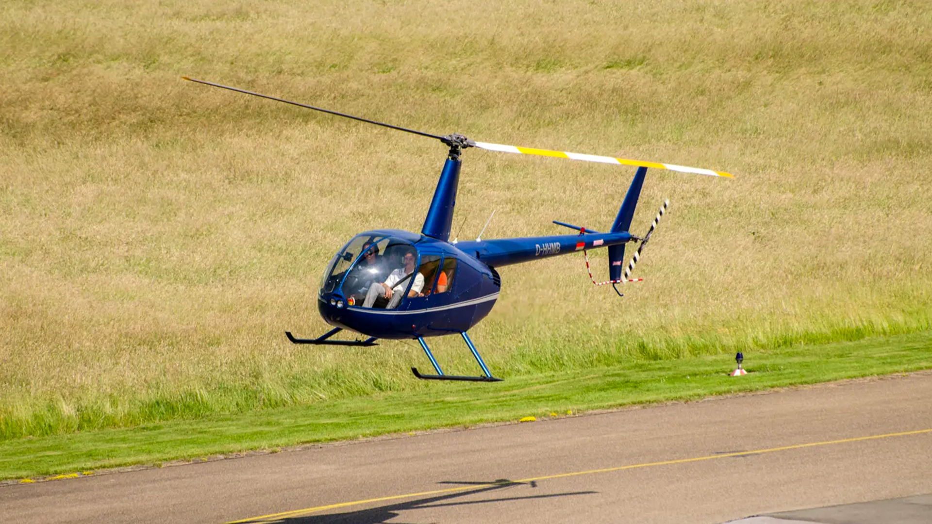 Hubschrauber Rundflug Atting bei Straubing (20 Min.) - Jetzt erleben! Abenteuer und Action-Erlebnisse online kaufen Hubschrauber Rundflug Atting bei Straubing (20 Min.) - Jetzt erleben! Abenteuer und Action-Erlebnisse online kaufen