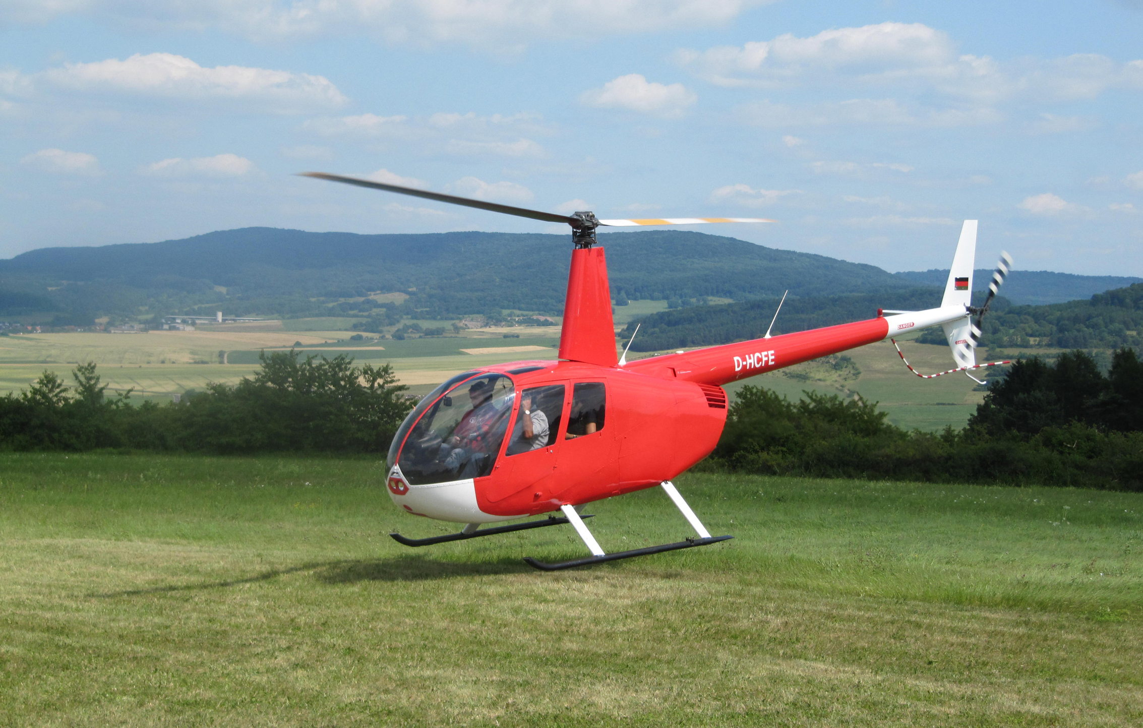 Hubschrauber Rundflug Coburg (30 Min.) - Jetzt erleben! Abenteuer und Action-Erlebnisse online kaufen