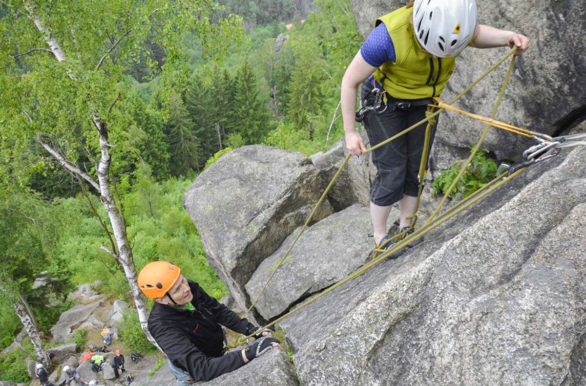 Kletterkurs bei Goslar (2 Tage) - Klettervergnügen mit besten Aufstiegschancen! Eisklettern online kaufen