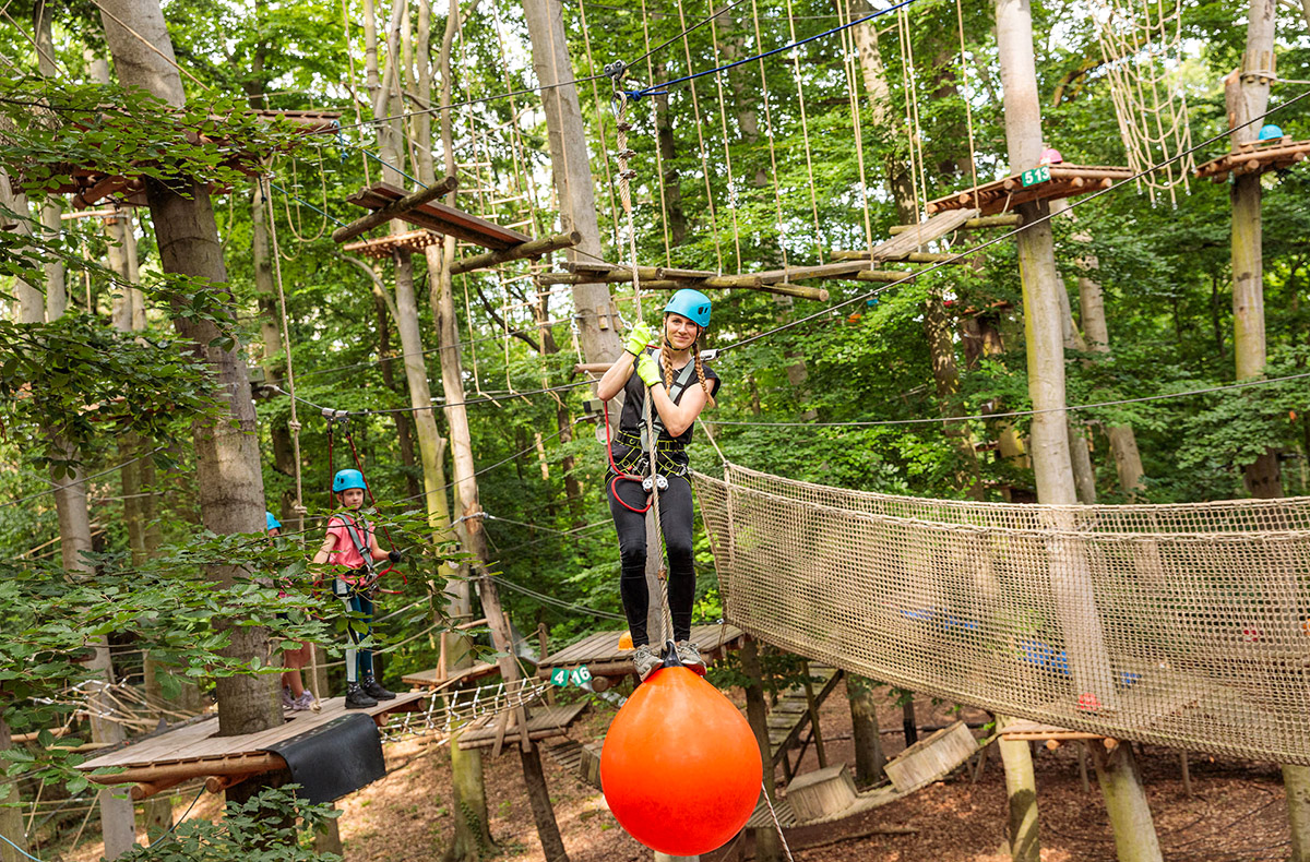 Kletterpark Potsdam (3 Std.) - Erlebe Adrenalin pur im Kletterpark! Hochseilgärten online kaufen Kletterpark Potsdam (3 Std.) - Erlebe Adrenalin pur im Kletterpark! Hochseilgärten online kaufen