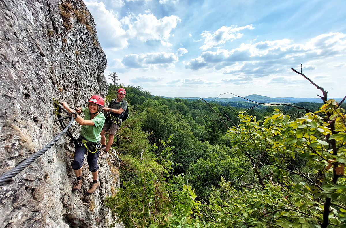 Klettersteig für Einsteiger Hirschbach - Jetzt erleben! Kletterkurse / Kletterwälder online kaufen