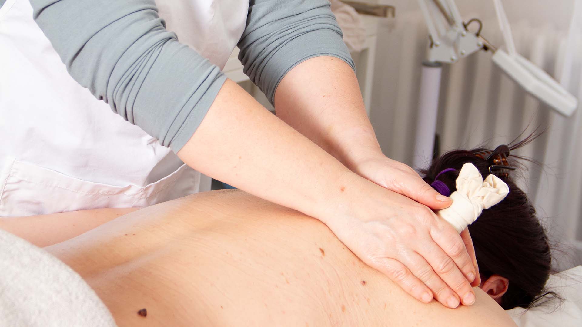 Kräuterstempelmassage Pfyn Beauty & Wellness online kaufen