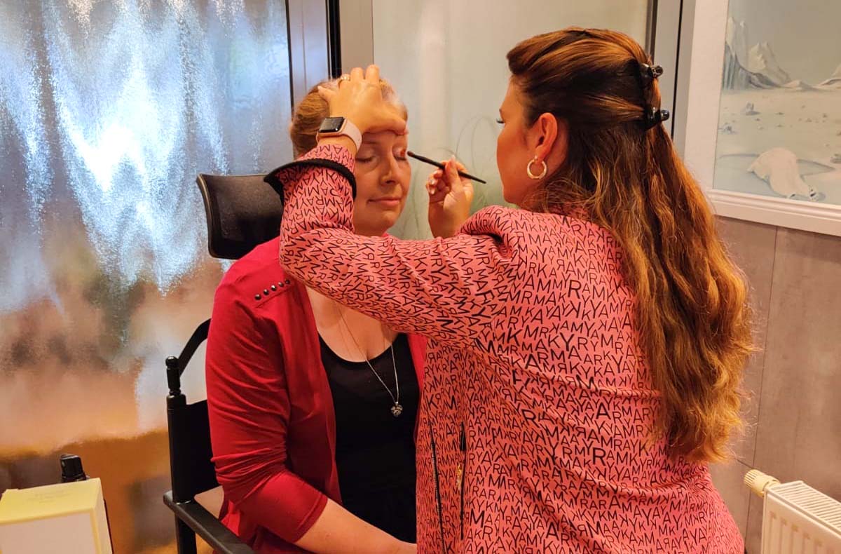 Make Up Workshop Aachen (Gruppencoaching) - Make-up leicht gemacht – Dein Look, dein Style! Beauty & Wellness online kaufen Make Up Workshop Aachen (Gruppencoaching) - Make-up leicht gemacht – Dein Look, dein Style! Beauty & Wellness online kaufen