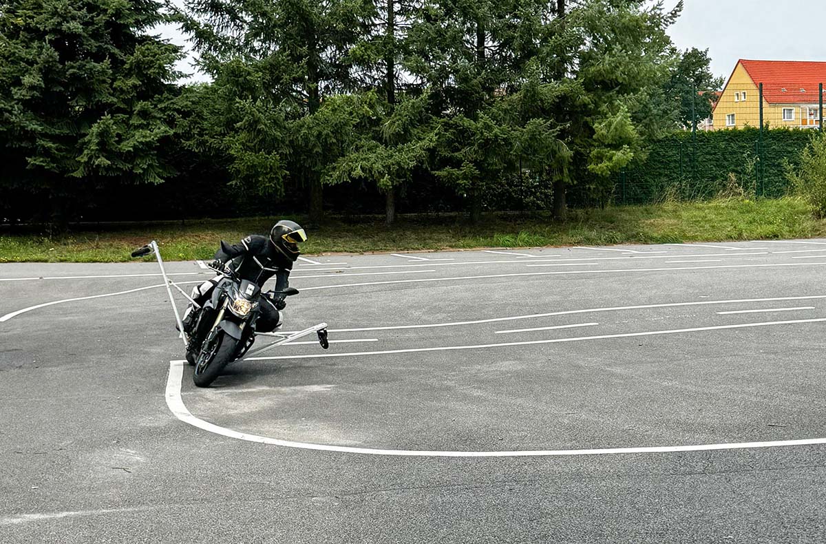 Motorrad Schräglagentraining Oelsnitz - Schräglage Extrem: Dein Motorrad-Abenteuer beginnt! in Oelsnitz /Erzgeb. Fahrspaß & Motorsport online kaufen