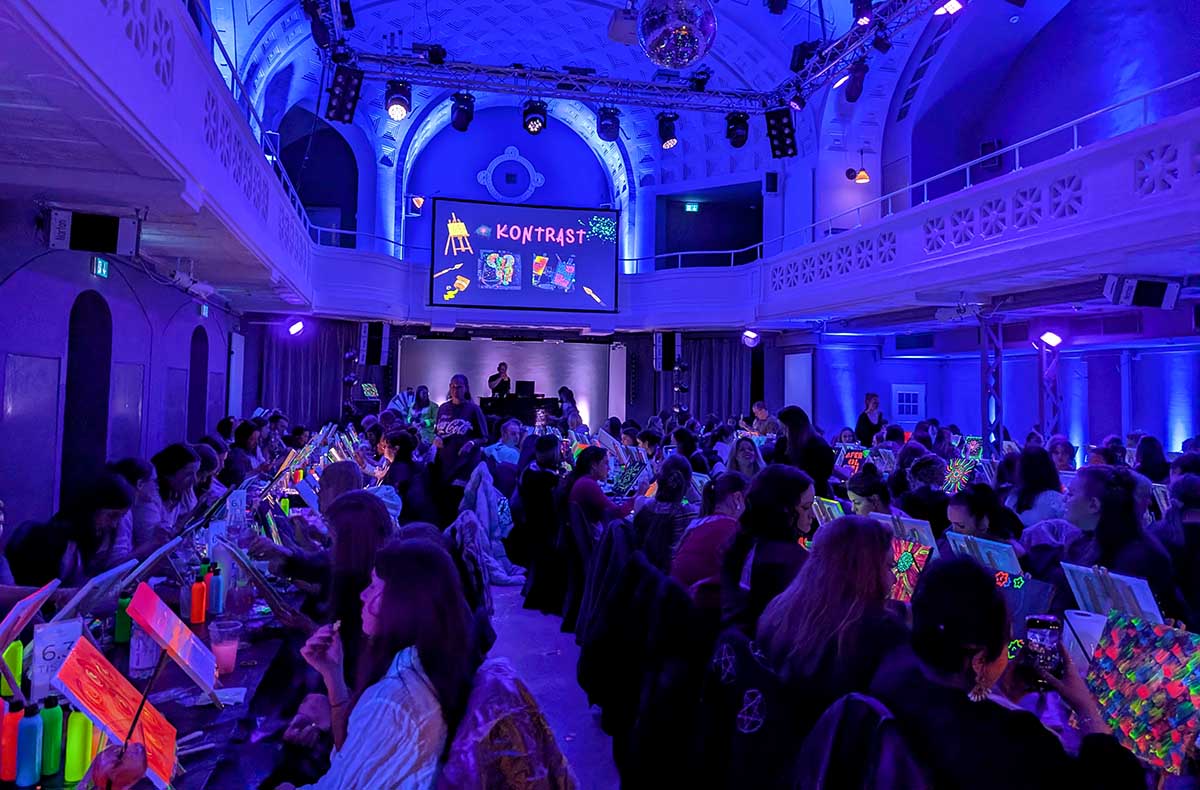 Neon Sip & Paint Heidelberg Basteln und Kreativworkshops online kaufen Neon Sip & Paint Heidelberg Basteln und Kreativworkshops online kaufen