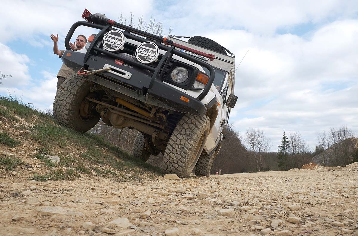 Offroad 4x4 Intensiv-Coaching Künzelsau (Leihfahrzeug) - Offroad-Abenteuer mit Kontrolle und Kick Fahrspaß & Motorsport online kaufen Offroad 4x4 Intensiv-Coaching Künzelsau (Leihfahrzeug) - Offroad-Abenteuer mit Kontrolle und Kick Fahrspaß & Motorsport online kaufen
