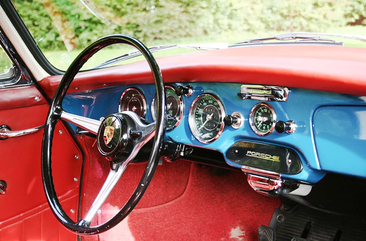 Oldtimer fahren für 2 München - Oldtimer Tagestour zu zweit rund um München Fahrspaß & Motorsport online kaufen
