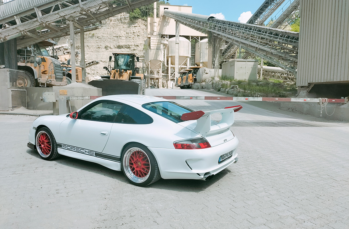 Porsche 911 mieten Schwanheim (Wochenendmiete) - Porsche 911 mieten: Adrenalin für ein Wochenende Fahrspaß & Motorsport online kaufen Porsche 911 mieten Schwanheim (Wochenendmiete) - Porsche 911 mieten: Adrenalin für ein Wochenende Fahrspaß & Motorsport online kaufen