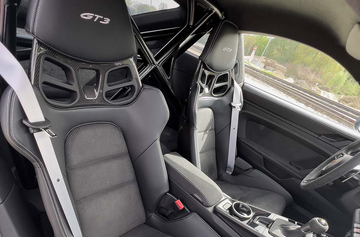 Porsche GT3 fahren Gleisdorf (4 Std.) - Pure Performance - Porsche GT3 selbst erleben in Ludersdorf Fahrspaß & Motorsport online kaufen Porsche GT3 fahren Gleisdorf (4 Std.) - Pure Performance - Porsche GT3 selbst erleben in Ludersdorf Fahrspaß & Motorsport online kaufen
