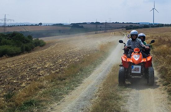 Quad Offroad Tour in Trier - Auf vier Rädern durch die Weinregion! in Gusterath Fahrspaß & Motorsport online kaufen Quad Offroad Tour in Trier - Auf vier Rädern durch die Weinregion! in Gusterath Fahrspaß & Motorsport online kaufen