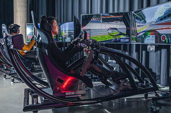 Racing Simulator (25 Minuten) - Jochen Schweizer Arena München in Taufkirchen Fahrspaß & Motorsport online kaufen