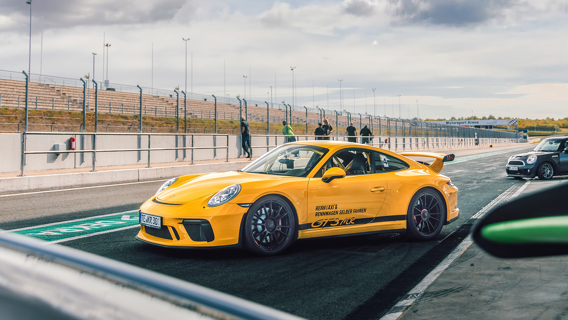 Renntaxi Porsche 911 GT3 Oschersleben (4 Rdn.) Fahrspaß & Motorsport online kaufen