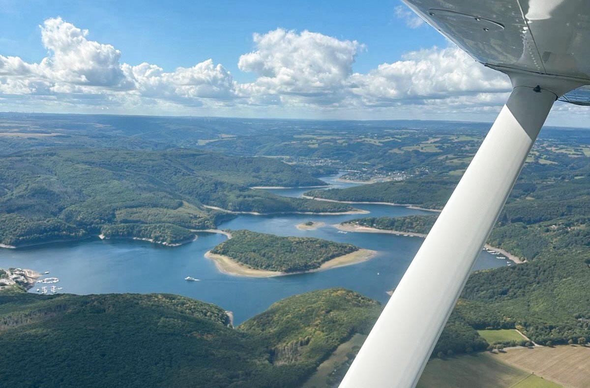 Rundflug im Ultraleichtflugzeug Würselen (30 Min.) Abenteuer und Action-Erlebnisse online kaufen