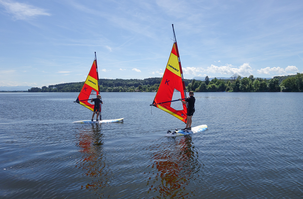 Schnupperkurs Windsurfen Waging am See für 2 - Schnupperkurs Windsurfen auf dem Waginger See Sportkurse & -ereignisse online kaufen
