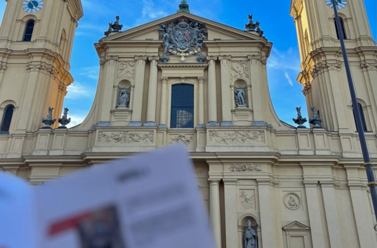 Selbstgeführte Sightseeing-Tour München (True Crime) - True-Crime-Sightseeing-Tour durch München Lifestyle und kreative Workshops online kaufen