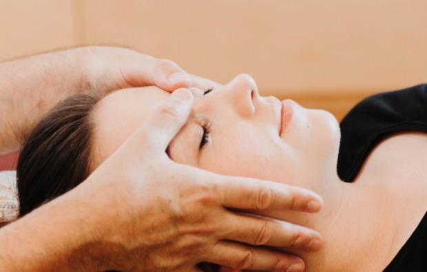 Shiatsu Massage mit Zusatzleistung Salzburg Asiatische und Thai-Massagen online kaufen
