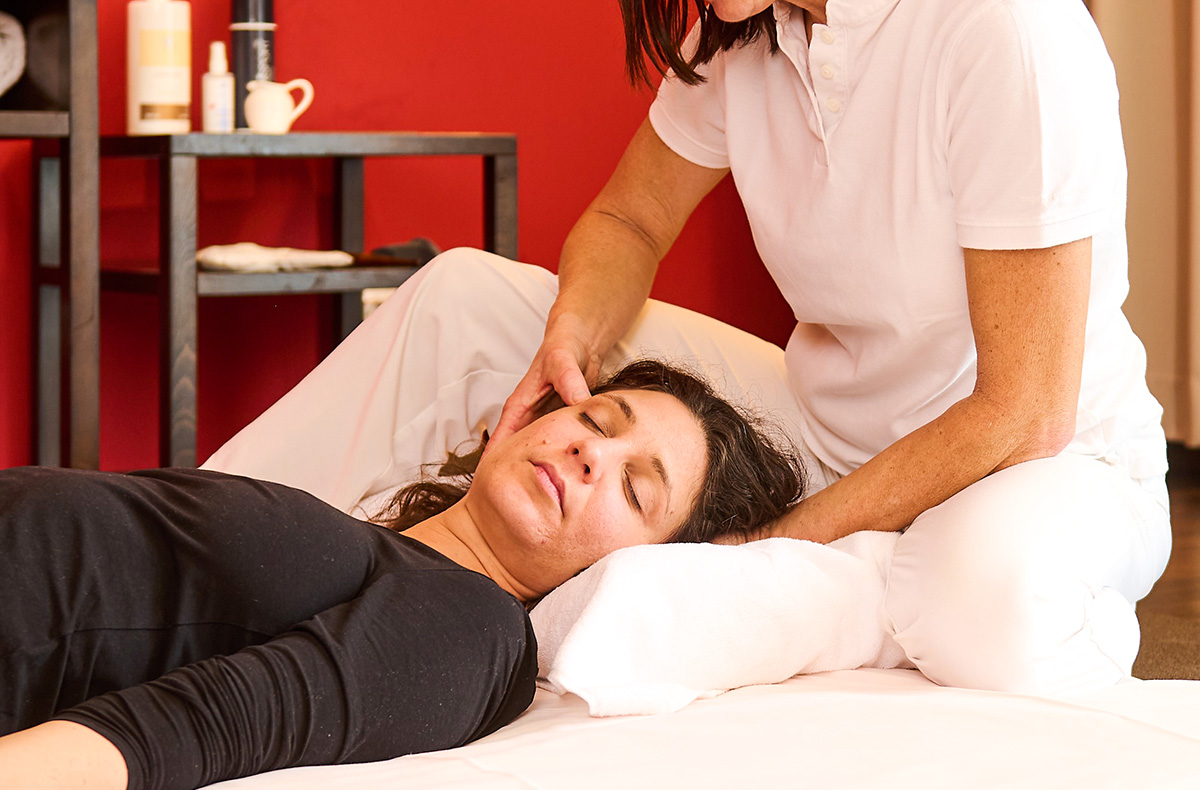 Shiatsu Massage Wien Asiatische und Thai-Massagen online kaufen Shiatsu Massage Wien Asiatische und Thai-Massagen online kaufen