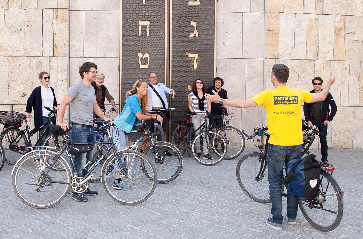 Stadtführung mit Fahrrad für 6 München Lifestyle und kreative Workshops online kaufen