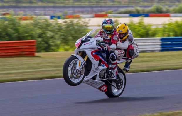 Superbike Renntaxi Spreewaldring (4 Rdn.) in Schönwald Fahrspaß & Motorsport online kaufen Superbike Renntaxi Spreewaldring (4 Rdn.) in Schönwald Fahrspaß & Motorsport online kaufen