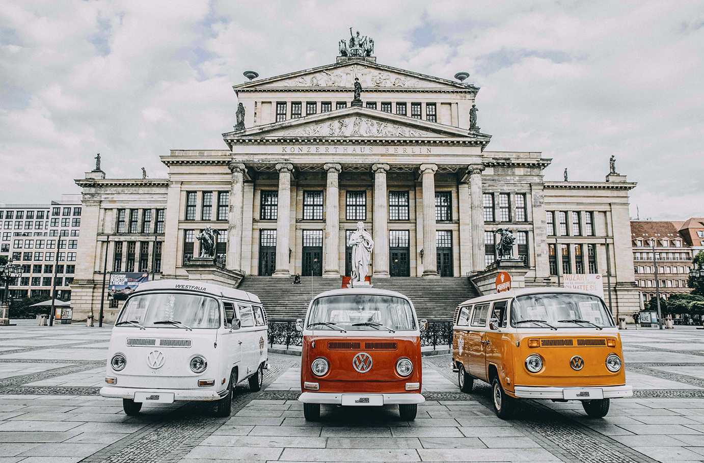 VW Bulli fahren Berlin (60 Min.) - Euer Woodstock-Abenteuer auf 4 Rädern! Fahrspaß & Motorsport online kaufen