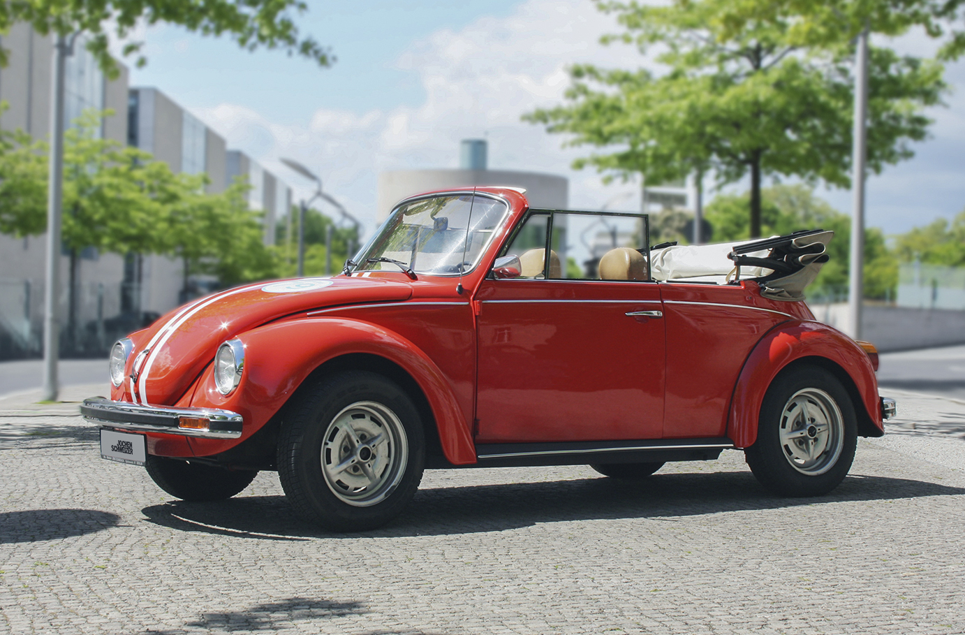 VW Käfer Cabrio mieten Berlin für 2 (4 Std.) - Mit dem Kult-Auto, dem VW Käfer durch Berlin Fahrspaß & Motorsport online kaufen
