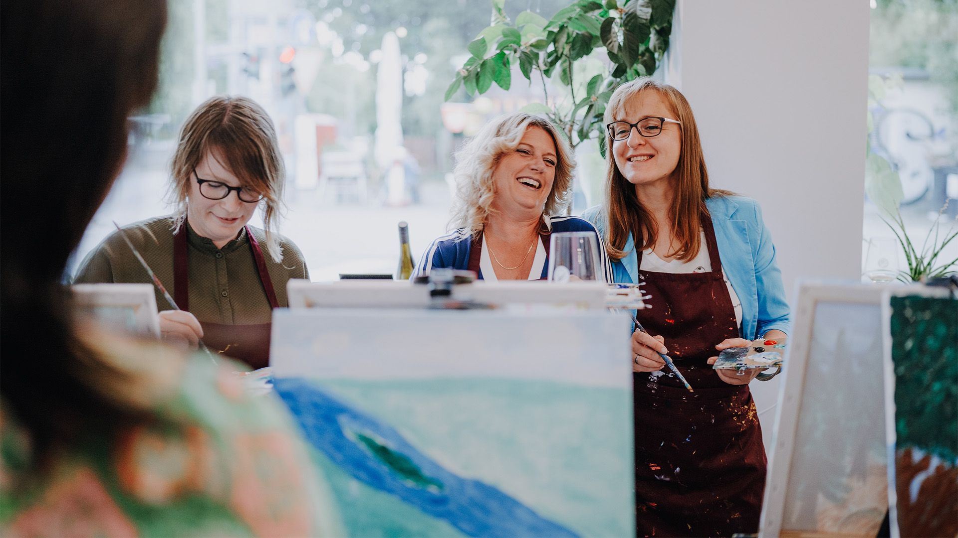 Weinprobe & Malkurs Frankfurt am Main - Kunst trifft Korken: Malen mit Weingenuss in Frankfurt am Main (Ginnheim),Frankfurt am Main (Nordend) Kochkurse online kaufen