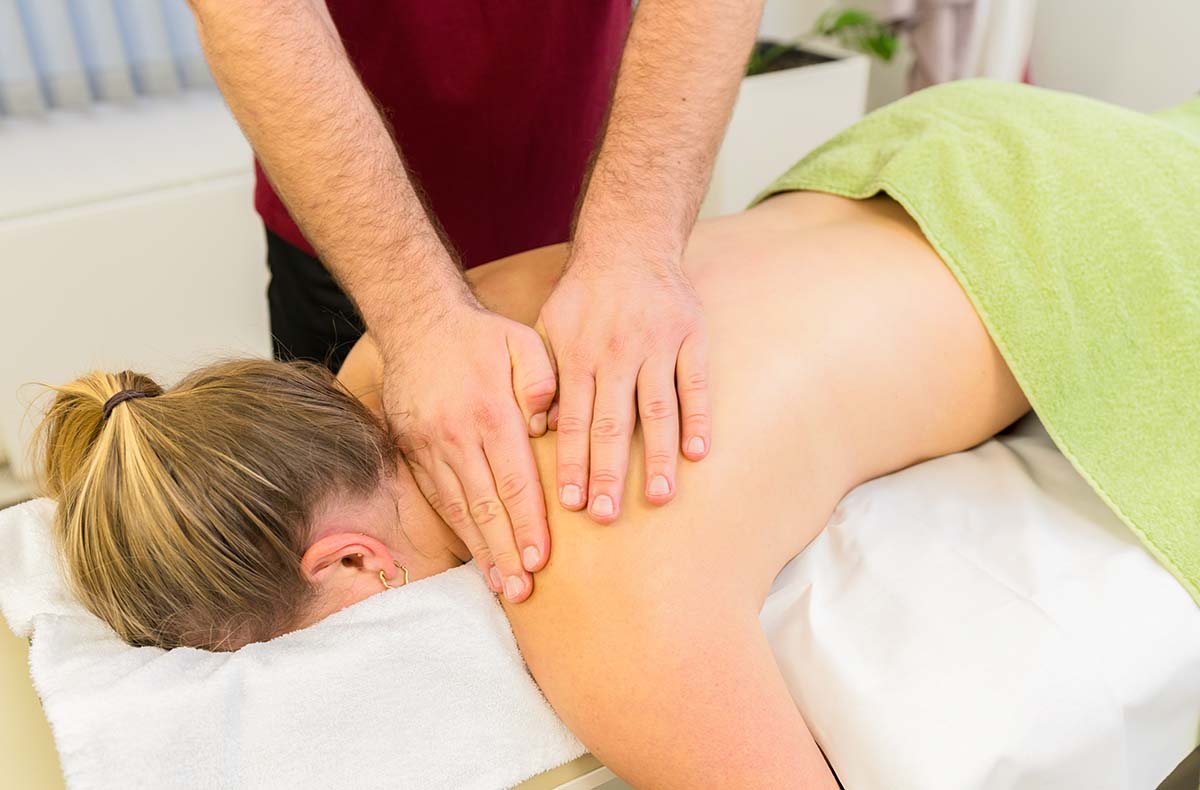Wellnesstag mit Massage Bad Griesbach im Rottal - Wellnesszauber im Thermalparadies in Bad Griesbach i.Rottal Beauty & Wellness online kaufen